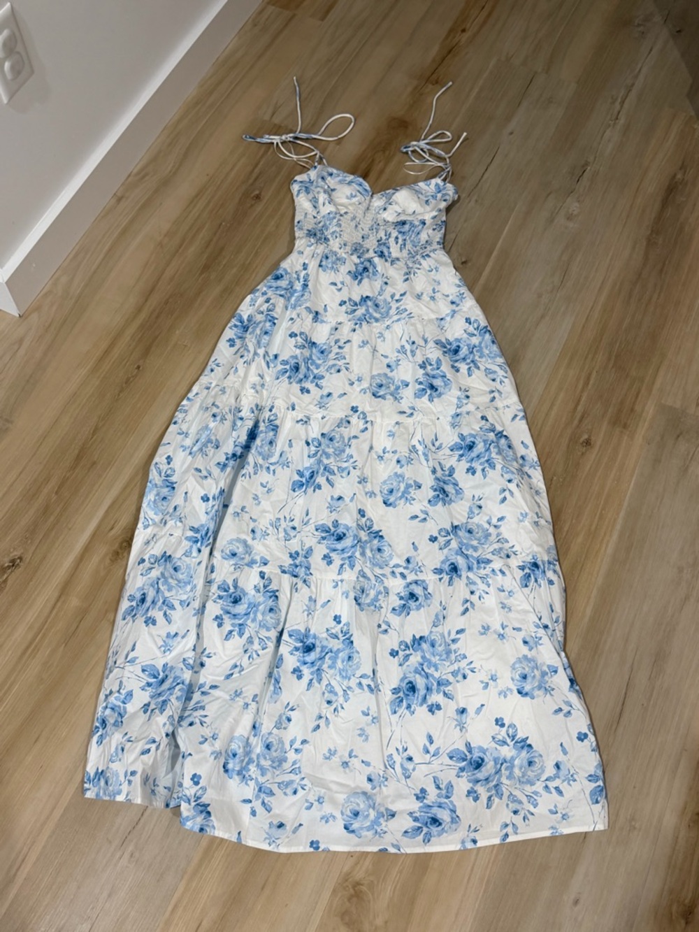 Blue Floral Tie-Strap Maxi Dress - White & Blue